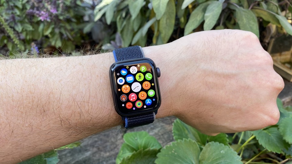 5 Kelebihan Apple Watch SE dengan Peningkatan Desain dan Fitur