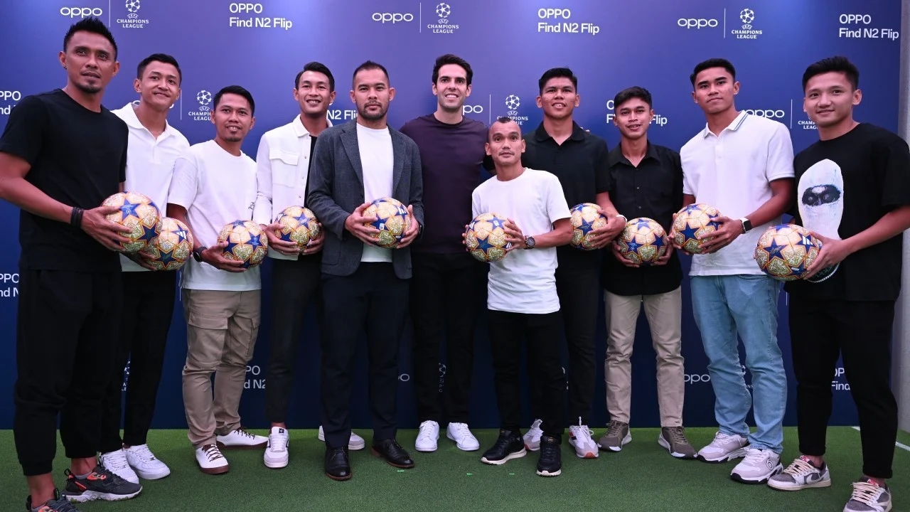 Ricardo Kaká Meet & Greet Bersama Pengguna HP Oppo Find N2 Flip