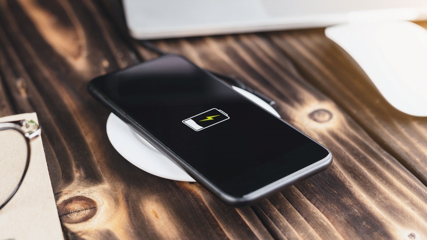 Ini Dia 5 Rekomendasi Smartphone Terbaru yang Dibekali Wireless charging Super Ngebut