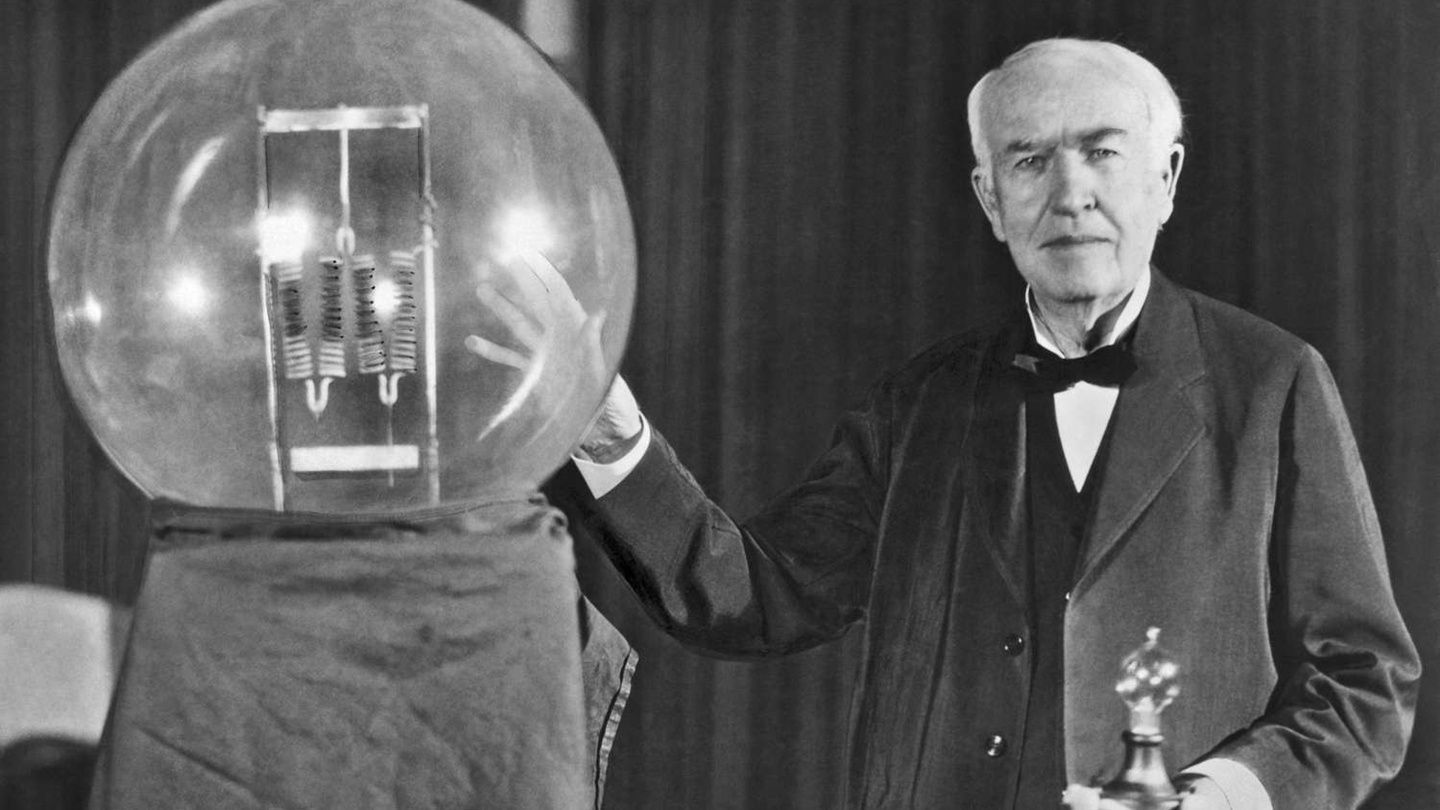 Hadirkan Era Terang Berkat Penemuan Lampu oleh Thomas A. Edison