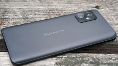 5 Kelebihan ASUS Zenfone 8 dengan Desain Nyaman Digenggam