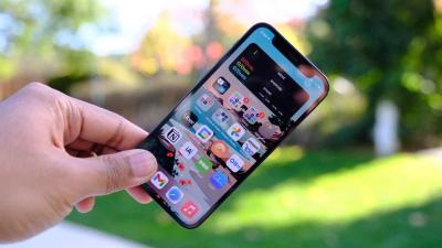 Dukung Portabilitas Tinggi, Ini Dia 5 Kelebihan iPhone 12 Mini