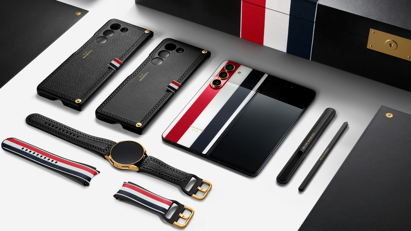 Resmi Rilis, Cek Keunikan Galaxy Z Fold 5 Thom Browne Edition