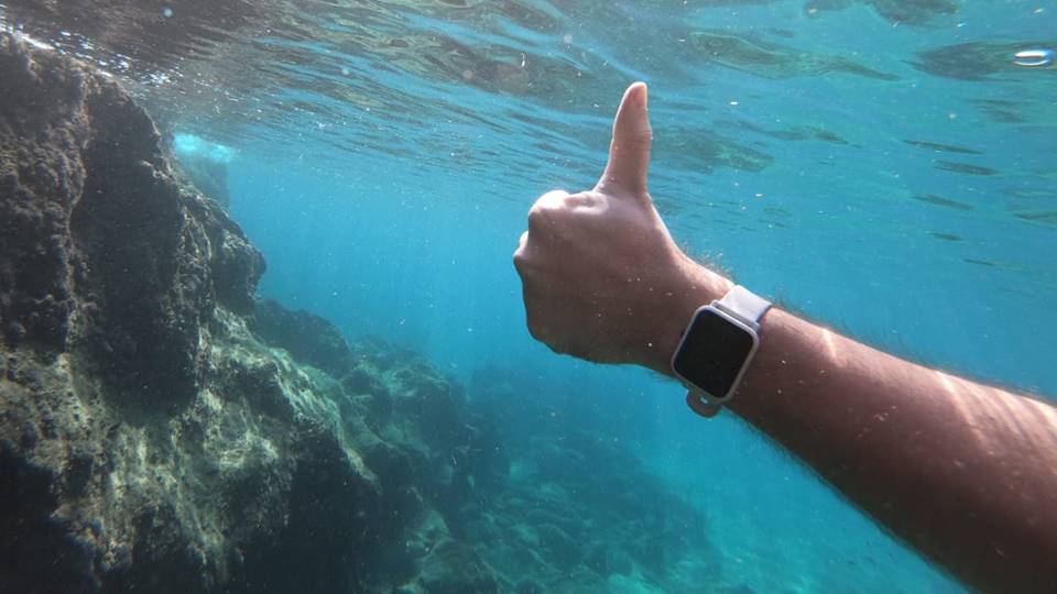 5 Rekomendasi Smartwatch Anti Air untuk Dukung Hobi Berenang